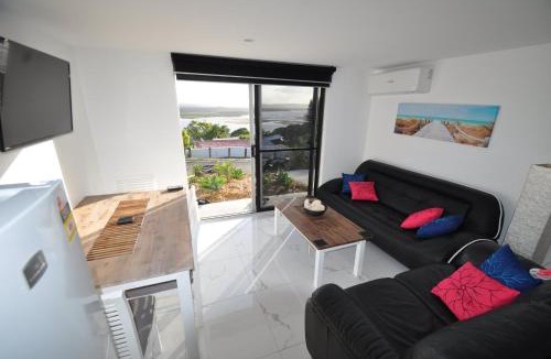 Seventeen Seventy House | Sunset Beach House 1770