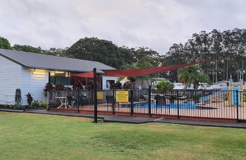 Woolgoolga Hotel | Sunset Caravan Park Woolgoolga
