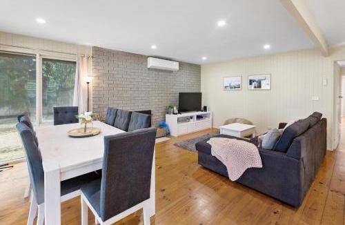 Macs Cove House | Sunset Cove