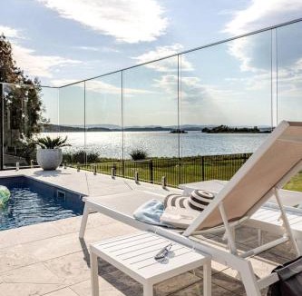 Swansea House | Sunset Lakefront