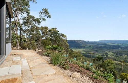 Mount Victoria House | Sunset Retreat in Mount Victoria