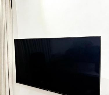 Carlton South Apartment | Sunset Sky Nest CBD 65F