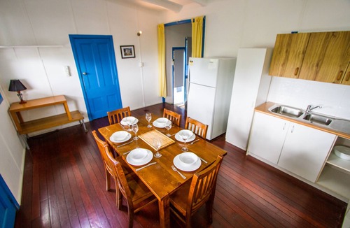 Seventeen Seventy Apartment | Sunset Villa Pet-Friendly Studio with Ocean Views in Beautiful 1770