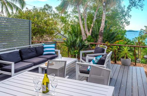 Hamilton Island Apartment | Sunset Waters 12 on Hamilton Island by HamoRent