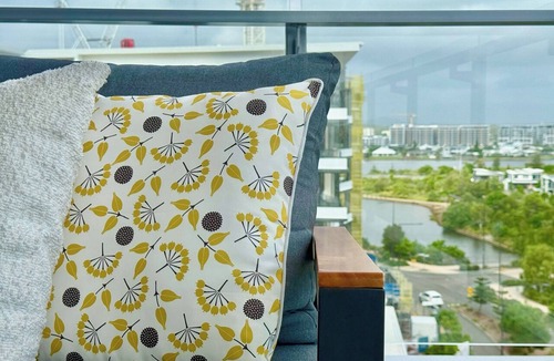 Bokarina Apartment | Sunshine Coast Beachfront Penthouse w' Ocean Views