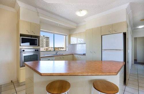 Maroochydore Apartment | Sunshine Towers