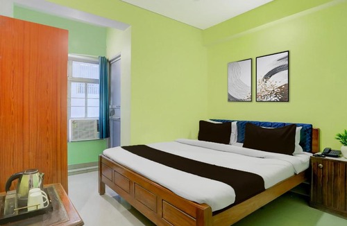 Chapra Hotel | Super Collection O Chhapra Railway Junction Formerly Hotel City Palace