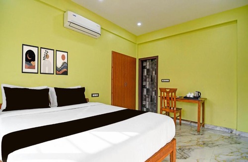 Kolkata Hotel | Super Collection O Metropolis Mall Kolkata Formerly Ax Inn
