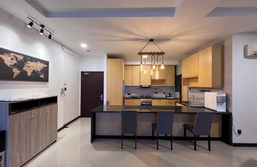 Kuching Apartment | Super Comfy 1800sqft Condo, 3bedroom with 2kingsize bed in Kuching, Sarawak