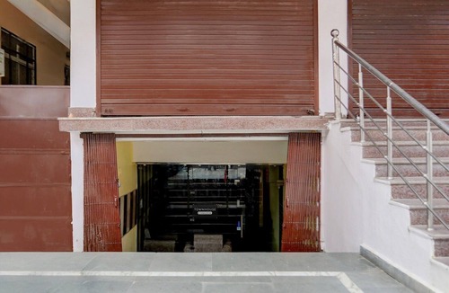 Civil Lines House | Super Deluxe RoomAmba Palace