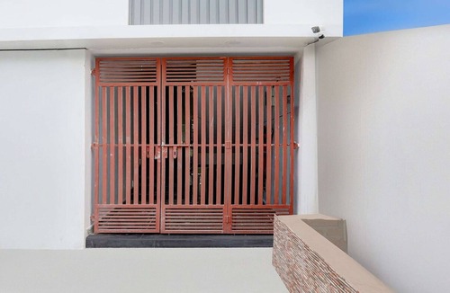 Danapur House | Super Townhouse Oak Walmi Govindpur