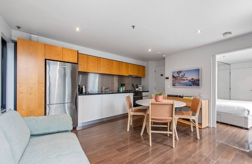 Chinatown Apartment | Superb 1-Bed CBD Pad with Private BBQ Area