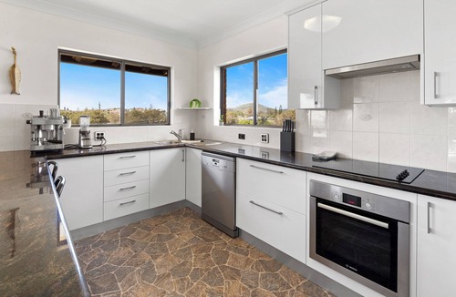 Scotts Head House | Superb location for Surfers, point view and 30 steps to the Beach!