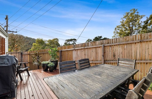 Lorne House | Sur La Mer