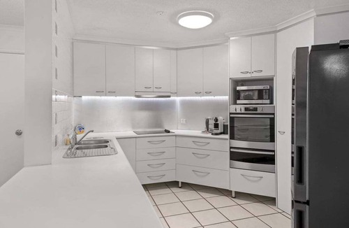 Buddina Apartment | Surf Side Buddina Escape