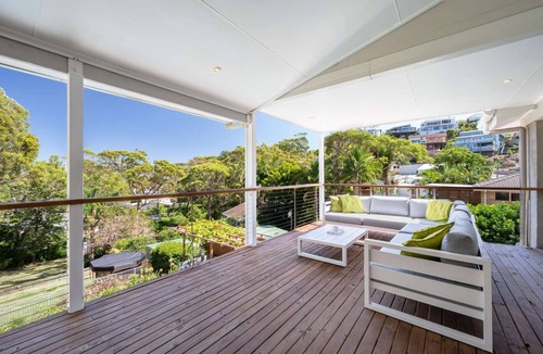 Copacabana House | "Surfscape" – Pool, Views & Pets
