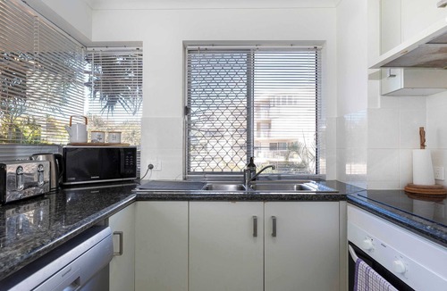 Buddina Apartment | Surfside Beachfront 3bed Apt - Direct Beach Access