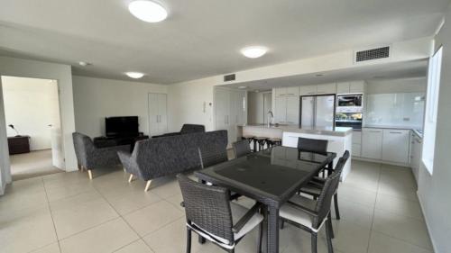 Currimundi House | Surfside One Unit 1