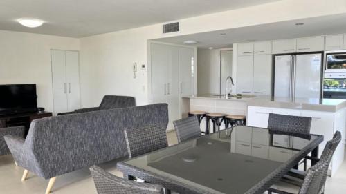 Currimundi House | Surfside One Unit 1