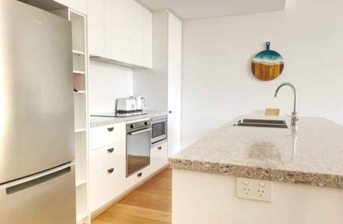 Fremantle Apartment | Surrounded by history and steps away from everything Freo, Pearl on Pakenham offers modern comfort in the historic West End of Fremantle.