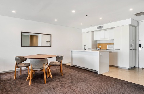 Adelaide Central Business District Apartment | Swainson at Horizons
