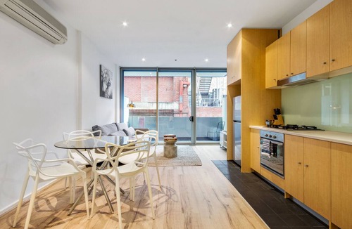 Adelaide Central Business District Apartment | Swainson on Bent - 2.36