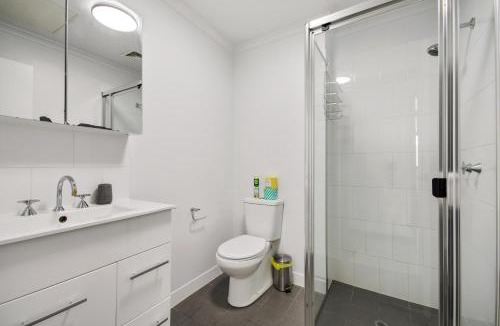 Adelaide Central Business District Apartment | Swainson on Synagogue