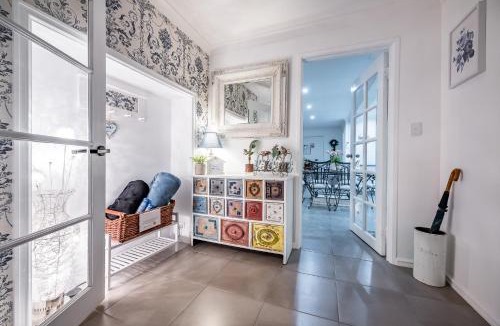 Belhus House | Swan Valley Willow Cottage