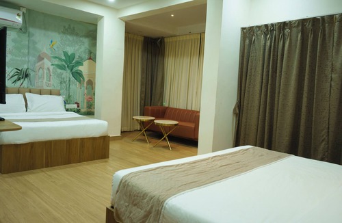 Tuljapur Hotel | Sweekar Executive
