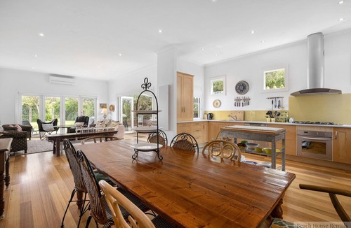 Sorrento House | SWEET ROSE COTTAGE, WALK TO SORRENTO BEACH FORESHORE, SUPERB LOCATION!