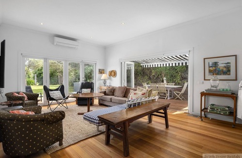 Sorrento House | SWEET ROSE COTTAGE, WALK TO SORRENTO BEACH FORESHORE, SUPERB LOCATION!