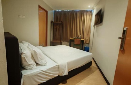 Nilai Hotel | Swing & Pillows - Dataran Nilai