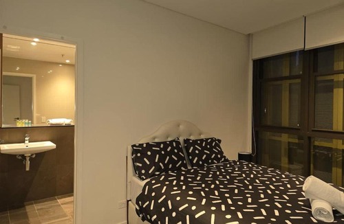 Darling Harbour Apartment | Sydney CBD A301 2 BR Easy Walk to Darling Harbour