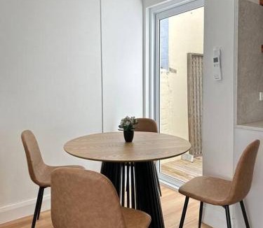 Surry Hills House | Sydney CBD Newly Renovated Large Terrace