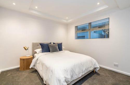 Glenelg Hotel | Taft Apartments
