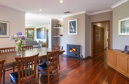 Kangaroo Valley House | Taliesin - Beautiful 4 bedroom home with amazing views!