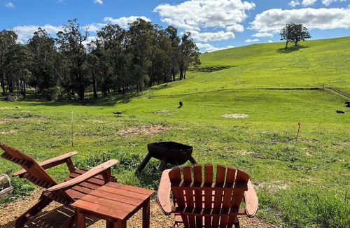 Nannup Ski Chalet | Tanjanerup Chalets "Clementine" Farm Stay, Meet Larry, Clementine, Lady & Floss