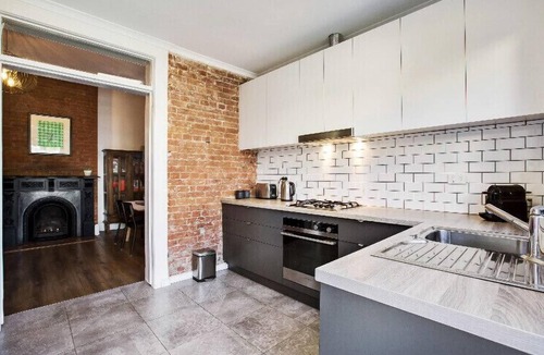 Ovingham Cottage | Tastefully renovated, pet friendly, city fringe GEM!