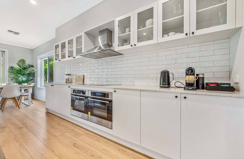 Inverloch House | Tea Tree Retreat - stylish five bedroom beach house only 300m from the beach!