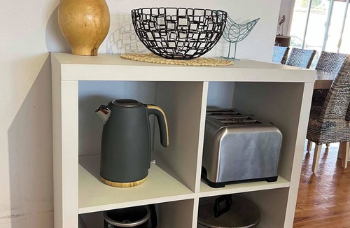 Waterhouse House | Teddy's Shack -Pet friendly outside
