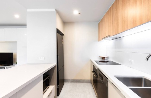 Chinatown Apartment | Tennis & Tranquility on Exhibition