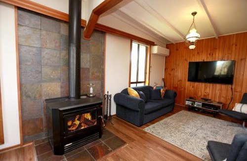 Jam Jerrup House | Tequila Sunset Beachfront Family Holiday Home, Bass Coast