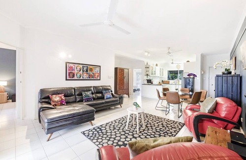 Nightcliff Apartment | Territory Treasure Dreamtime Stories by the Water