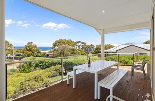 Carrickalinga House | Thalassa - 2 Bennett Court