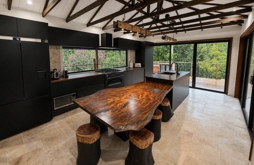 Lisarow House | The 5th Acreage