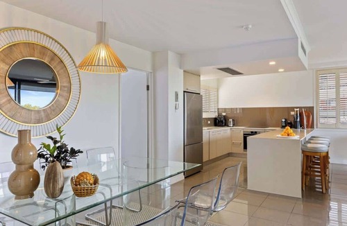 Cairns North Apartment | The Abbott—A Sea-Swept Esplanade Abode