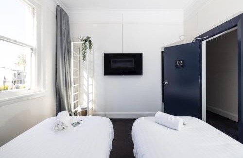 Wickham Hotel | The Albion Hotel