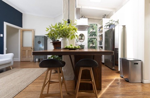 South Fremantle House | The Anchorage - 300m from South Freo Dog Beach. Pet-friendly!