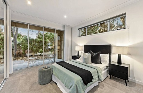 Henley Beach South Resort | The Anchorage on Henley