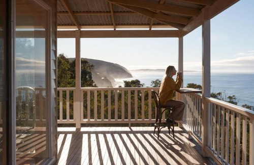 Lorne House | The Artists Beach House